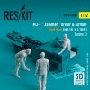 RESKIT RSF32-0039 MJ-1 JammerDriver airmens (Gulf War) (MJ-1B, MJ-1B/C) (scene 2) (3 pcs) (3D Printed) 1/32